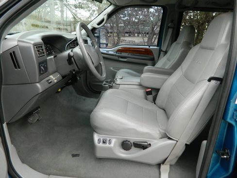 Used 2002 Ford F250 Lariat image 13