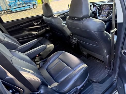 Used 2023 Subaru Ascent Limited w/ Technology Package AWD/4WD image 6