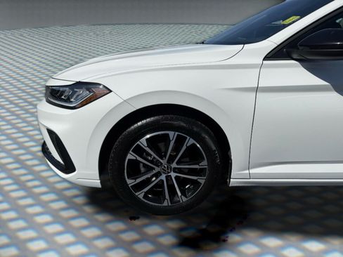 Used 2025 Volkswagen Jetta Sport FWD image 8