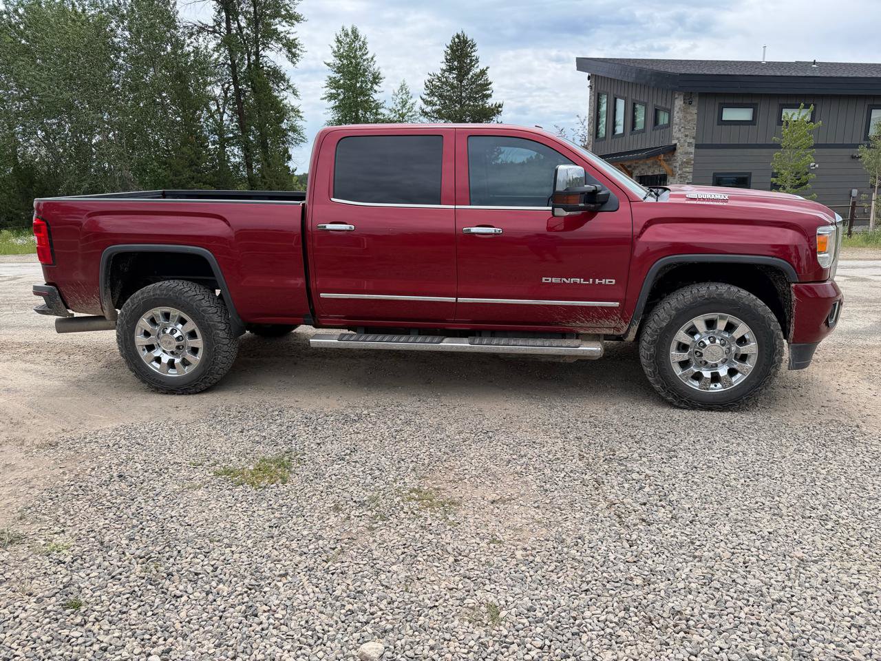 Used 2019 GMC Sierra 2500 Denali w/ Duramax Plus Package AWD/4WD image 4