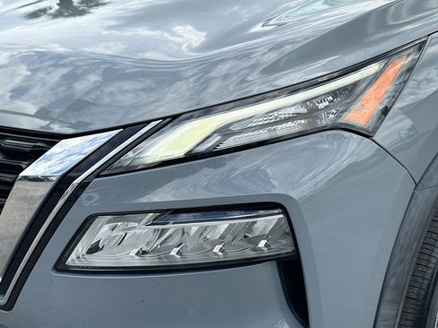Used 2021 Nissan Rogue SL FWD image 9