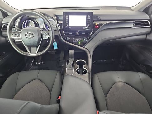 Used 2022 Toyota Camry LE FWD image 11