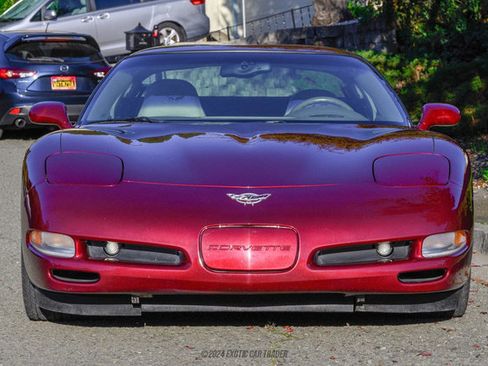 Used 2003 Chevrolet Corvette 50th Anniversary Edition w/ Preferred Equipment Group image 15