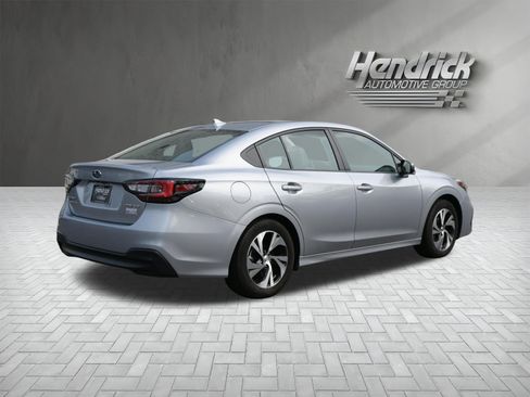 Used 2025 Subaru Legacy Premium AWD/4WD image 9