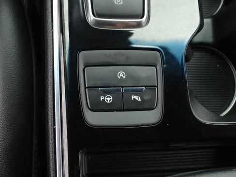 Used 2019 Ford Edge ST AWD/4WD image 34