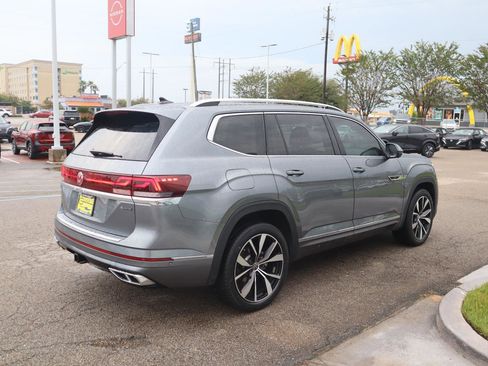 Used 2024 Volkswagen Atlas SEL Premium R-Line image 6