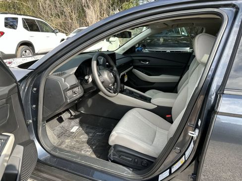 New 2026 Honda Accord SE image 2