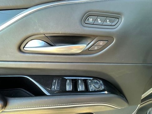 Used 2023 Cadillac Escalade V w/ LPO, ONYX Package AWD/4WD image 15