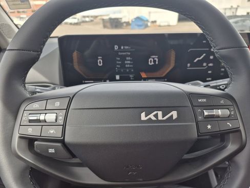 New 2026 Kia K4 EX image 17