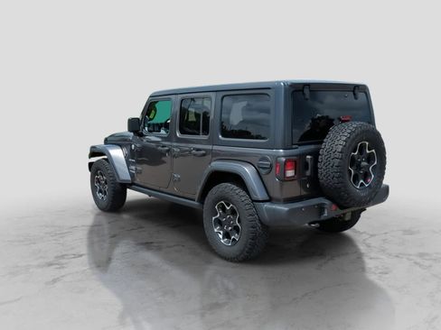 Used 2018 Jeep Wrangler Unlimited Sahara AWD/4WD image 6