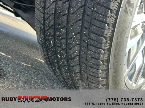 Used 2024 GMC Yukon Denali image 30