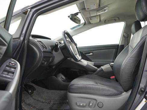 Used 2013 Toyota Prius Four FWD image 21