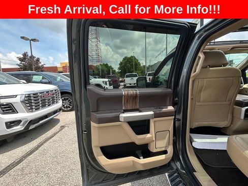 Used 2018 Ford F150 Lariat w/ Equipment Group 502A Luxury AWD/4WD image 14
