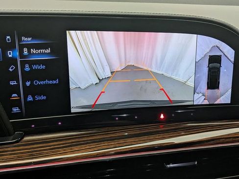 Certified 2024 Cadillac Escalade Premium Luxury w/ Performance Package AWD/4WD image 16