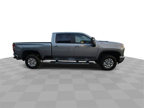 Used 2025 Chevrolet Silverado 2500 LT w/ All Star Edition image 9