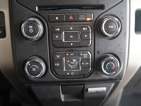 Used 2013 Ford F150 XLT w/ Luxury Equipment Group AWD/4WD image 20