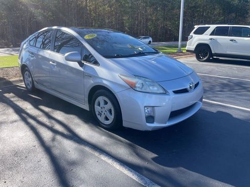 Used 2010 Toyota Prius Four w/ Solar Roof Pkg image 2
