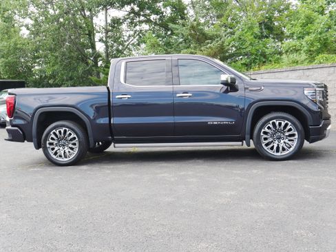 Certified 2023 GMC Sierra 1500 Denali Ultimate AWD/4WD image 10