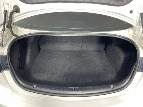 Used 2010 MAZDA MAZDA3 i Touring FWD image 18