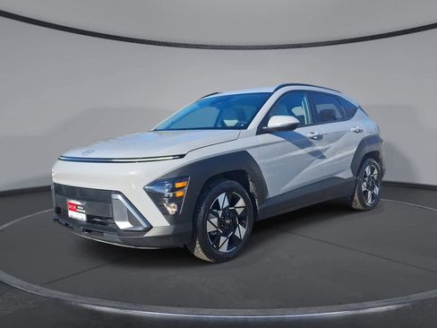 Used 2025 Hyundai Kona SEL image 1