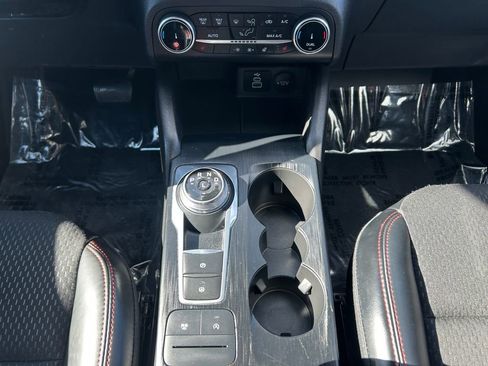 Used 2025 Ford Escape ST-Line Select image 12