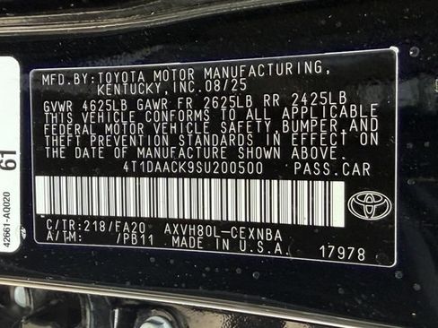 Used 2025 Toyota Camry LE FWD image 26
