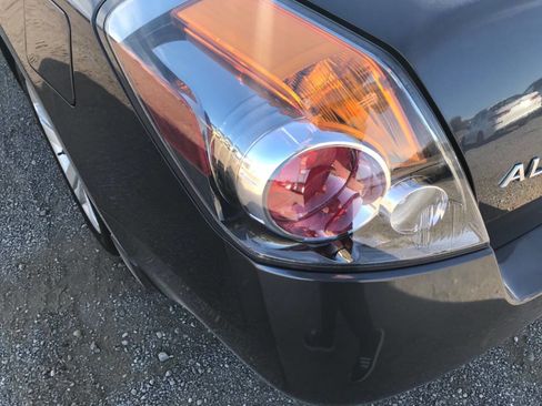 Used 2012 Nissan Altima 3.5 SR image 30