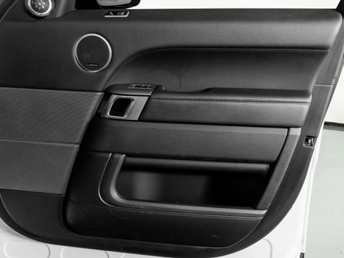 Used 2019 Land Rover Range Rover Sport HSE image 50