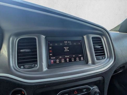 Used 2022 Dodge Charger SXT RWD image 4