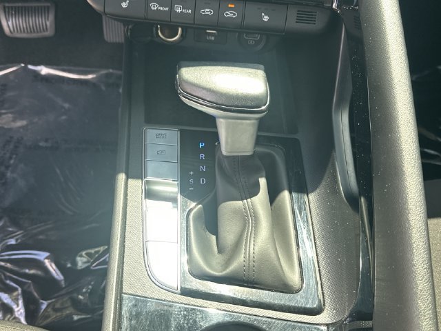 Certified 2023 Hyundai Elantra SEL w/ Convenience Package FWD image 17