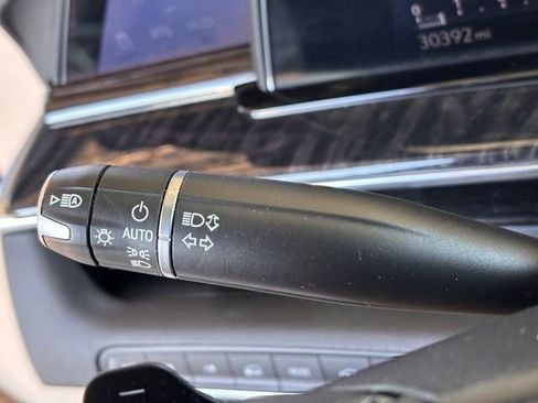 Certified 2021 Cadillac Escalade Premium Luxury w/ Driver Assist Tech Package image 16