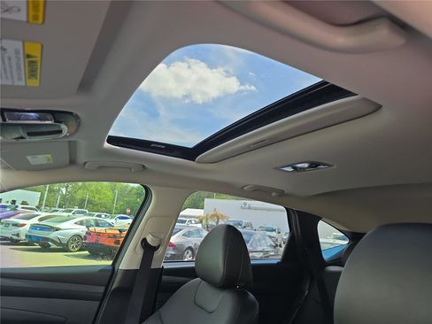 Used 2025 Hyundai Tucson SEL image 24