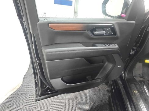 Used 2026 GMC Yukon XL Denali w/ LPO, Floor Liner Package AWD/4WD image 11
