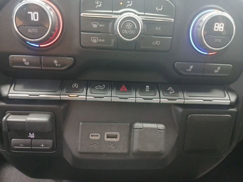 Certified 2019 Chevrolet Silverado 1500 RST w/ All-Star Edition AWD/4WD image 22