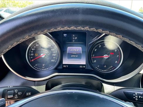 Used 2019 Mercedes-Benz GLC 300 image 21