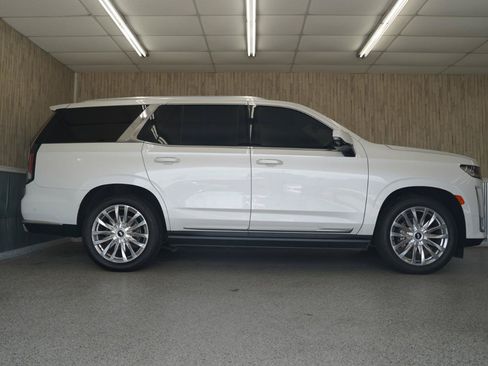 Used 2021 Cadillac Escalade Premium Luxury w/ Driver Assist Tech Package AWD/4WD image 6
