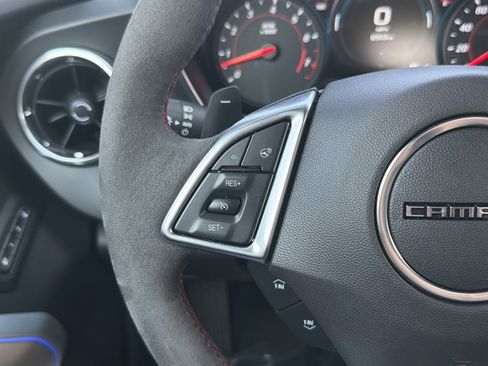 Used 2018 Chevrolet Camaro ZL1 RWD image 18