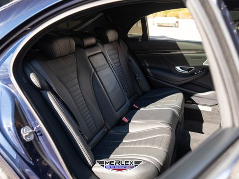 Used 2018 Mercedes-Benz S 560 Sedan w/ AMG Line Exterior image 18