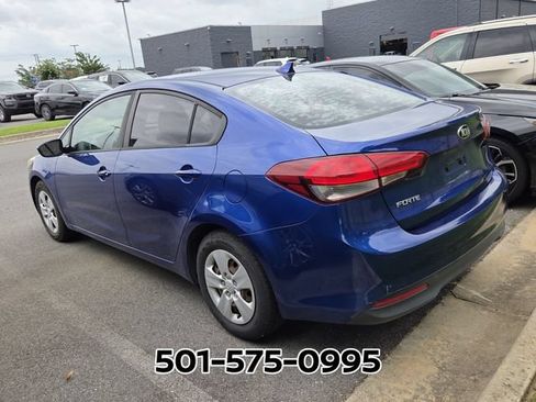 Used 2017 Kia Forte LX FWD image 2