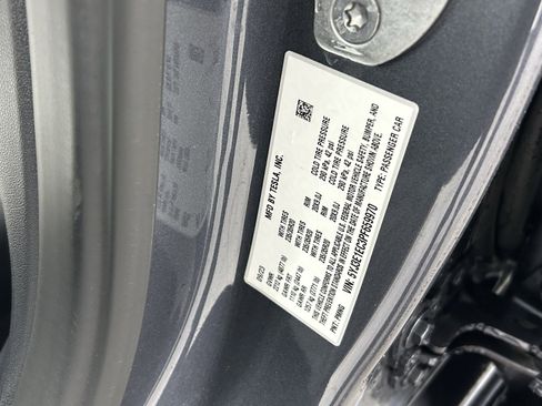 Used 2023 Tesla Model 3 Performance image 30