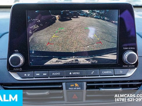 Used 2024 Nissan Altima 2.5 SV image 35