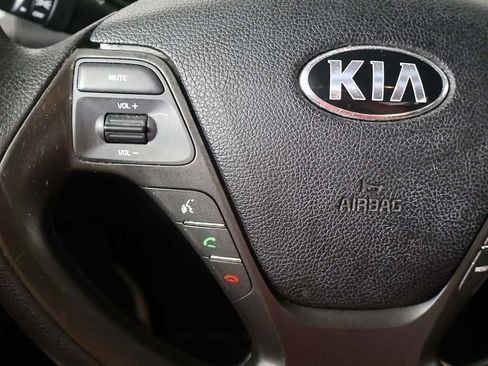 Used 2016 Kia Forte LX FWD image 30