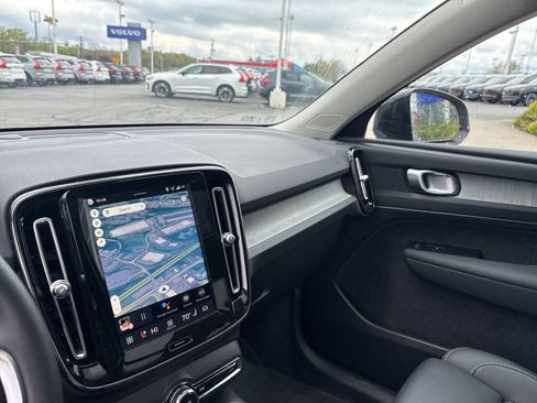 Certified 2026 Volvo XC40 B5 Plus AWD/4WD image 24