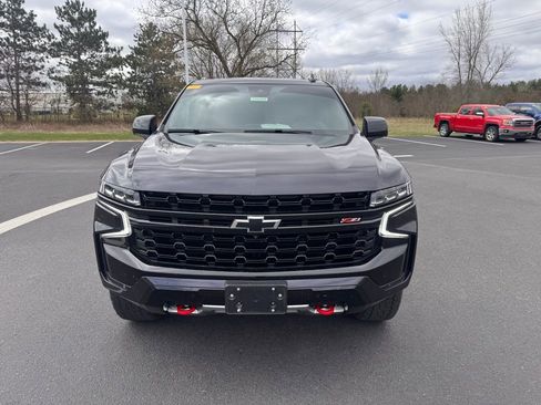 Used 2024 Chevrolet Tahoe Z71 w/ Z71 Off-Road Package image 2