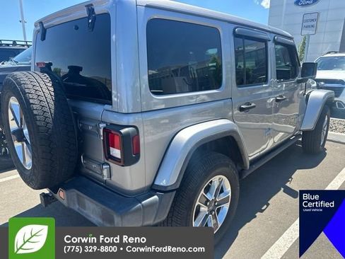 Used 2018 Jeep Wrangler Unlimited Sahara AWD/4WD image 10