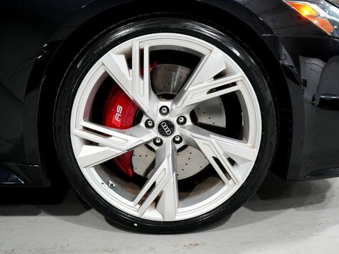 Used 2021 Audi RS 6 w/ Executive Package image 45