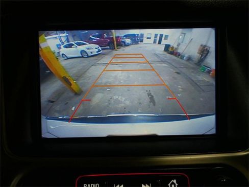 Used 2016 GMC Yukon Denali w/ Open Road Package image 19