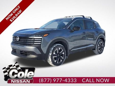 New 2026 Nissan Kicks SV image 1