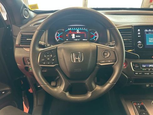Used 2022 Honda Pilot Sport image 18