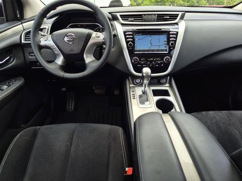 Used 2018 Nissan Murano SV image 15